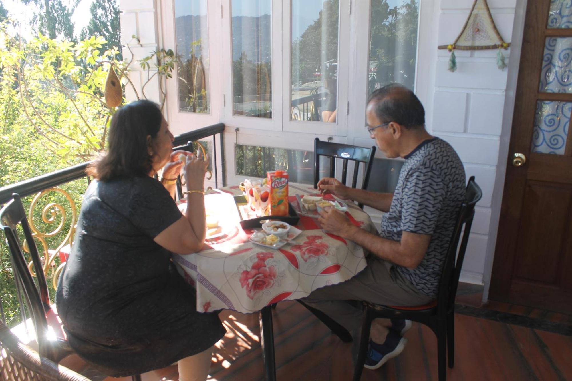 Mansarover Home Stay カリンポン エクステリア 写真