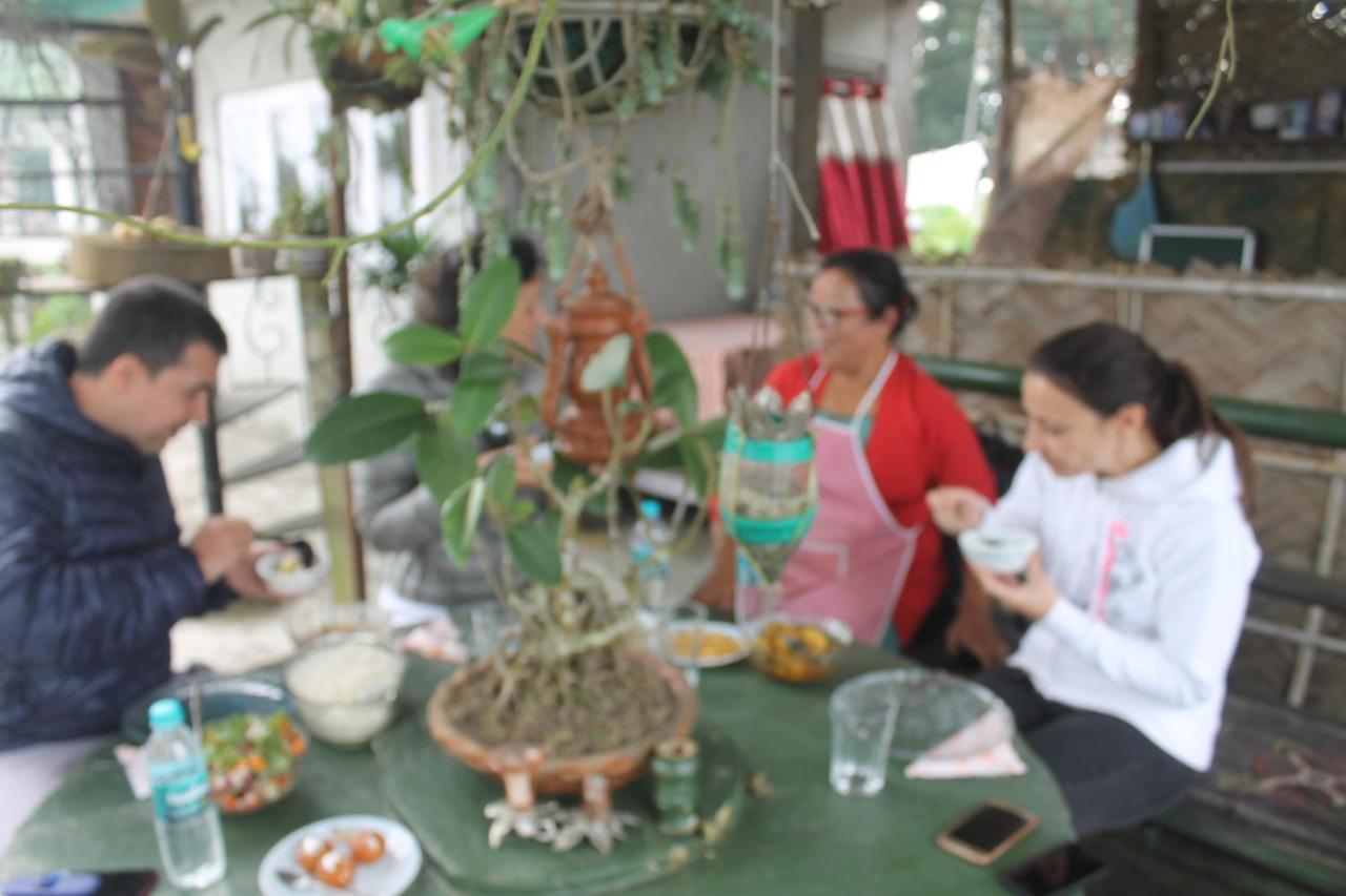 Mansarover Home Stay カリンポン エクステリア 写真