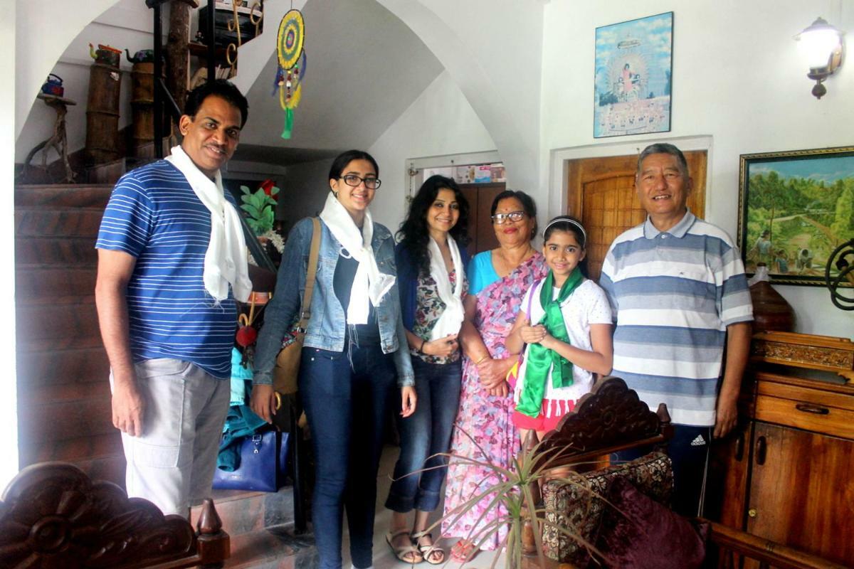 Mansarover Home Stay カリンポン エクステリア 写真